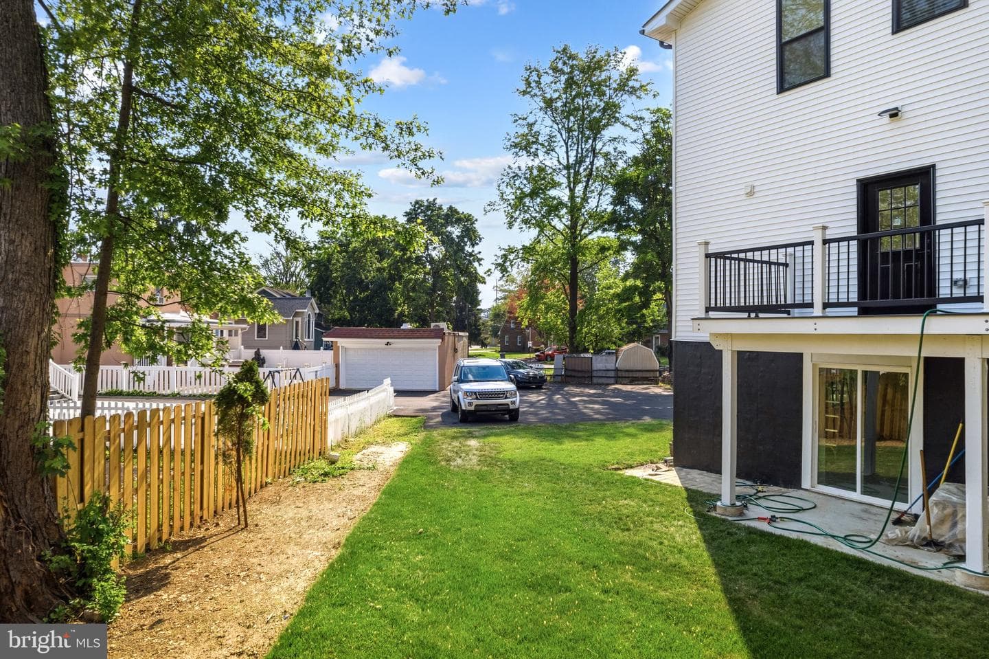 2370 Randolph Street photo 30