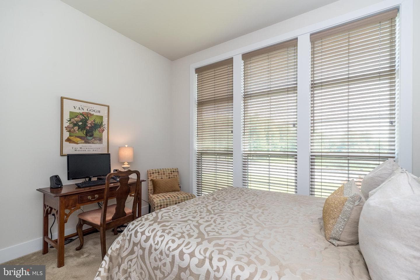 300 Dryden Road E photo 34