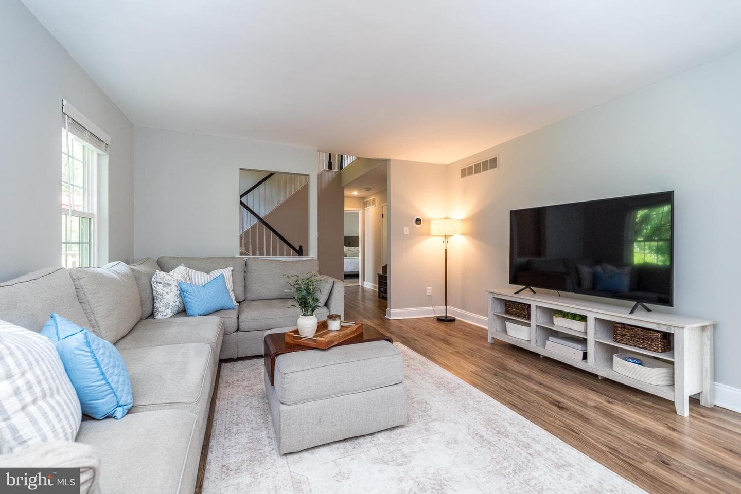 303 Stratford Court photo 8