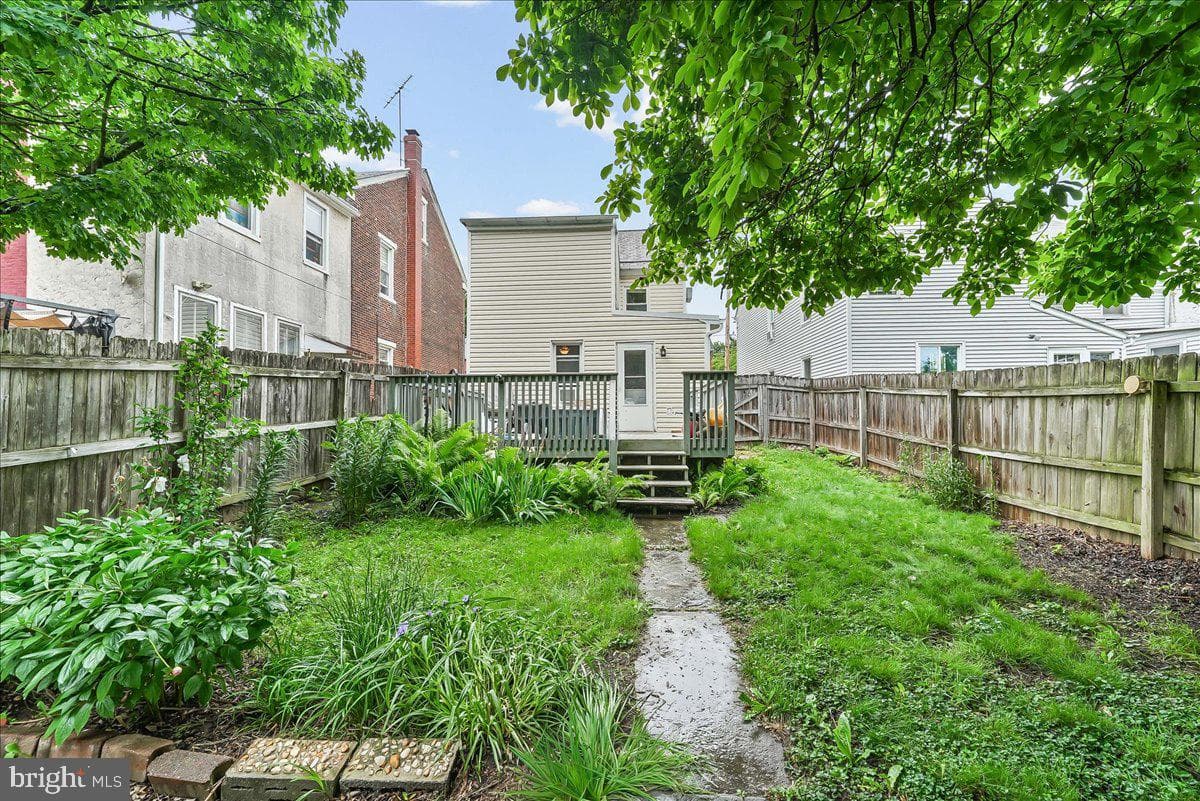 330 Cherry Street photo 19