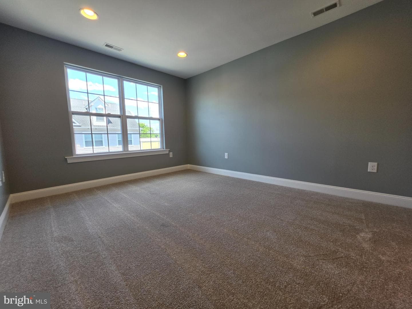 32 N Cannon Avenue photo 12