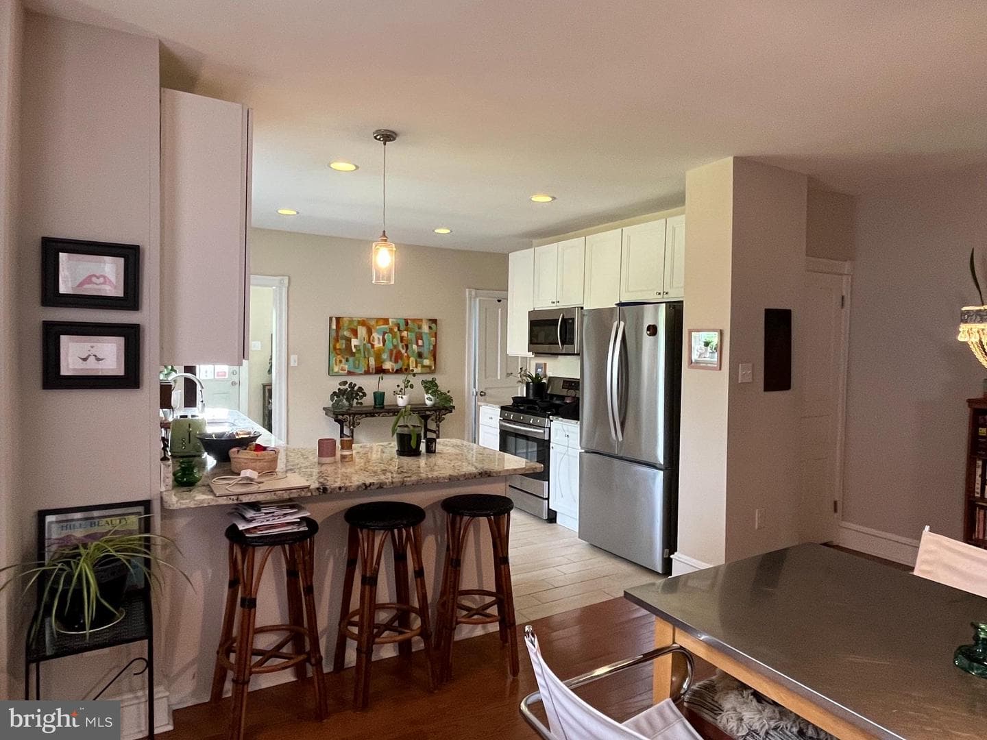 213 Ardmore Avenue photo 6