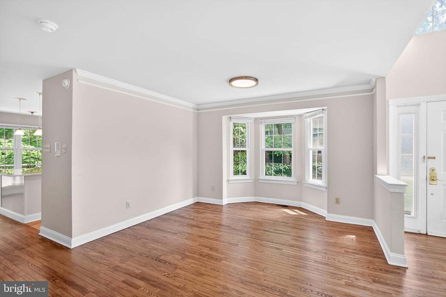 114 Williamsburg Way photo 11