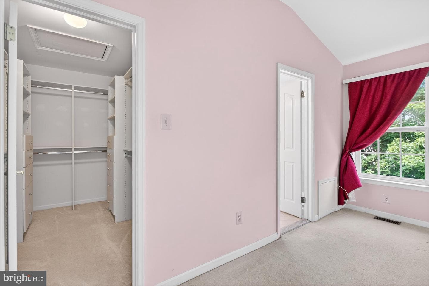 114 Williamsburg Way photo 25