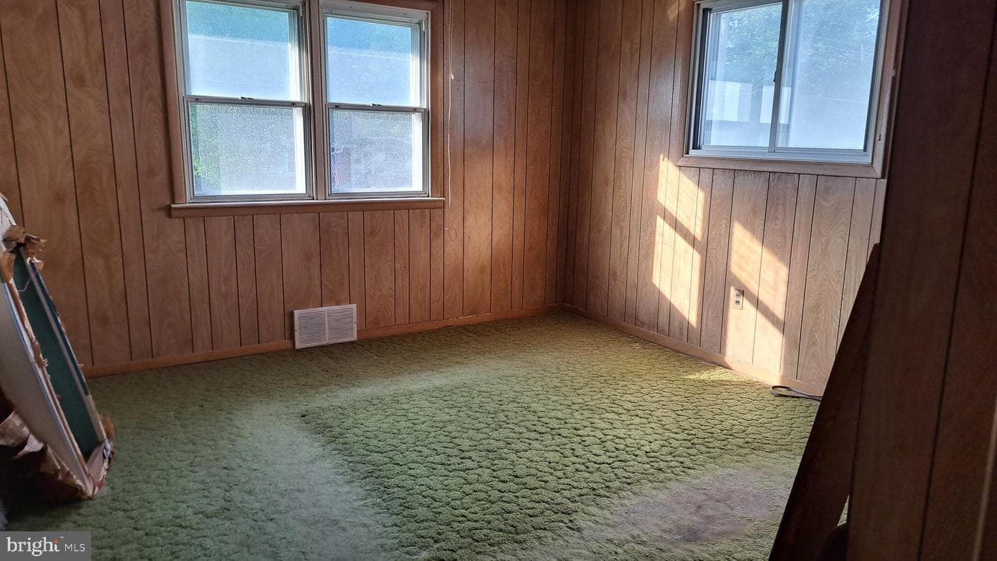 1214 Hall Avenue photo 20