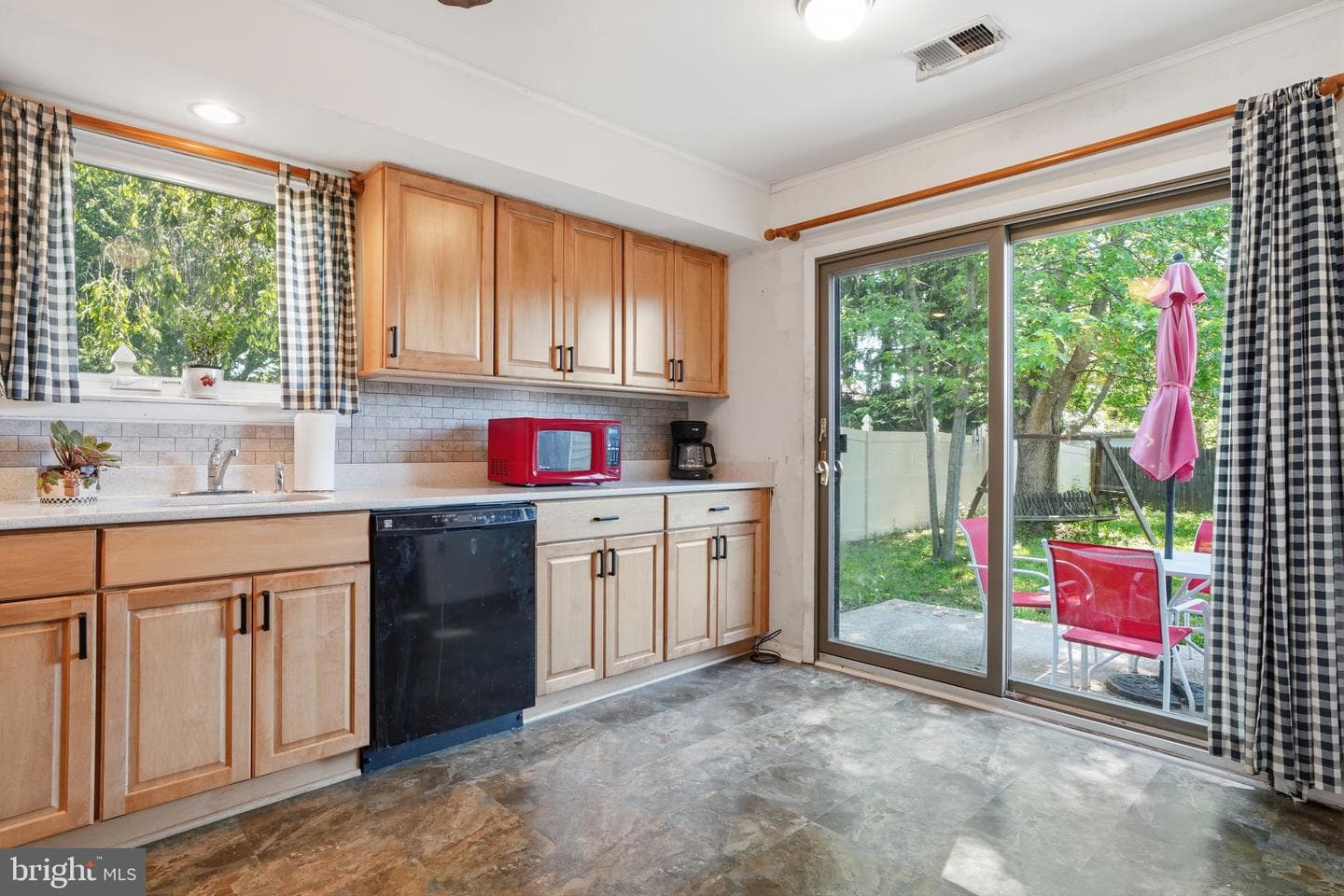 110 Horseshoe Lane photo 7