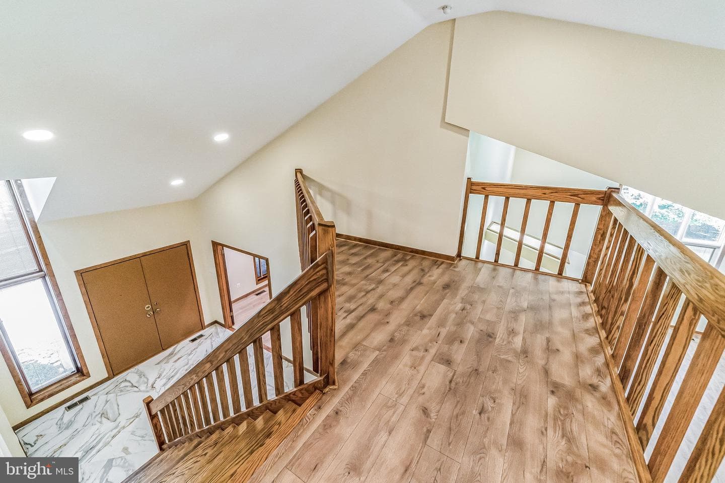 468 Long Lane photo 4