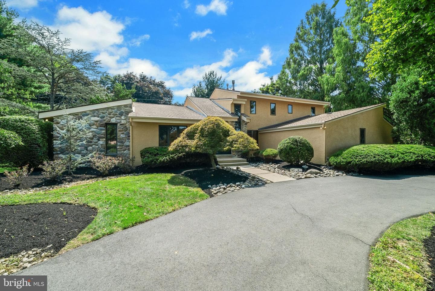 468 Long Lane photo 55