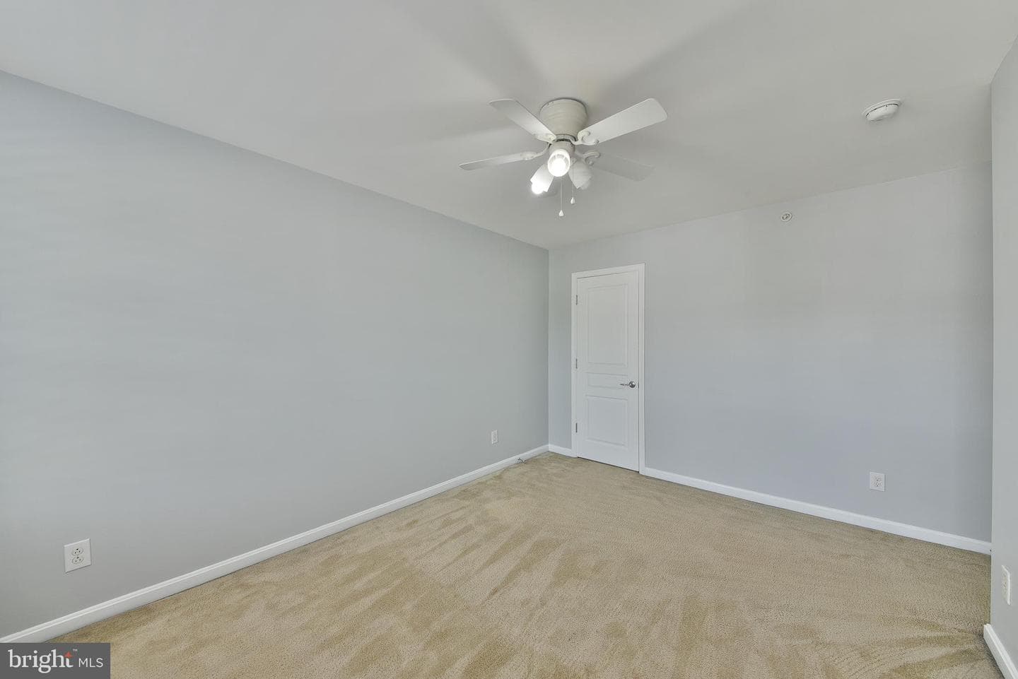 504 Ellison photo 21