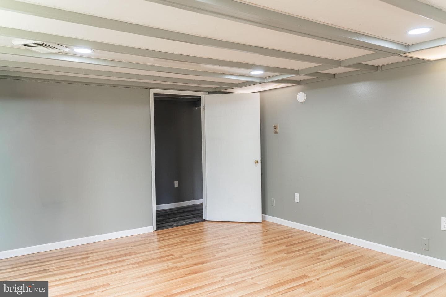 1606 N Line Street photo 24