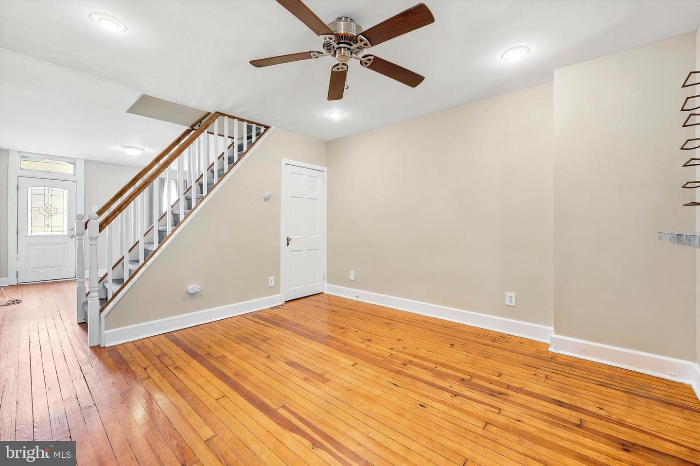 627 Spring Mill Avenue photo 10