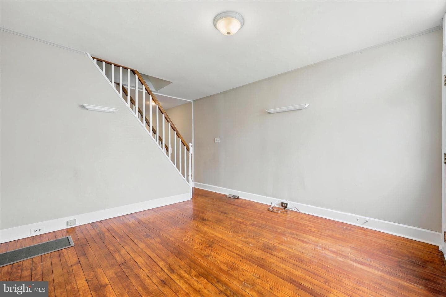 627 Spring Mill Avenue photo 5