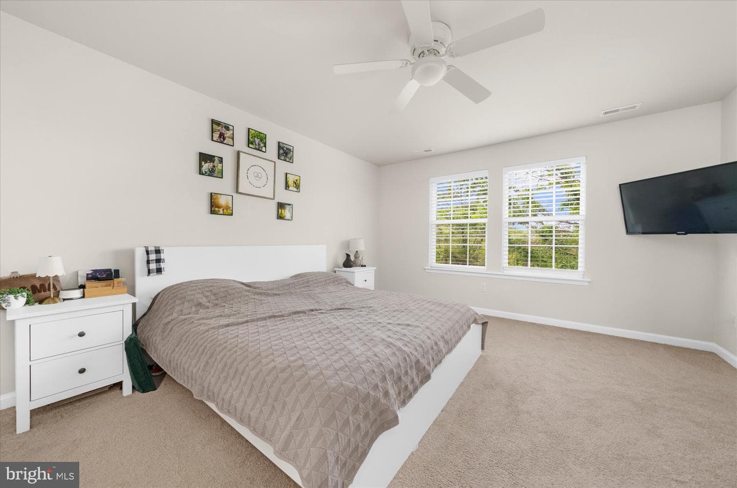 120 Eleanor Court photo 15
