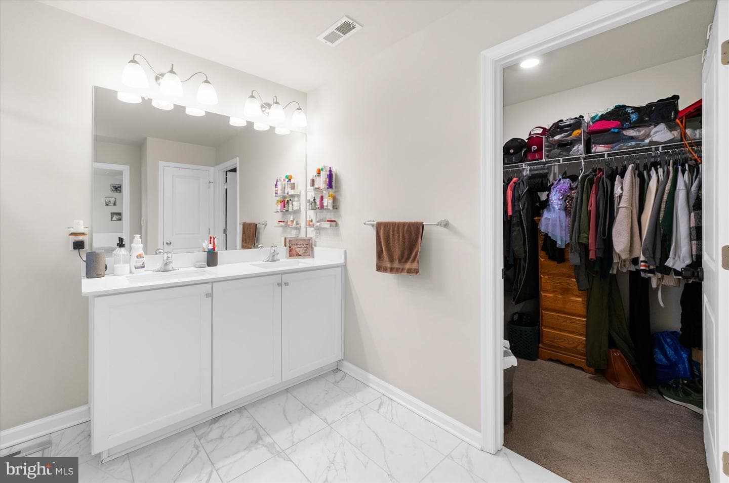 120 Eleanor Court photo 19