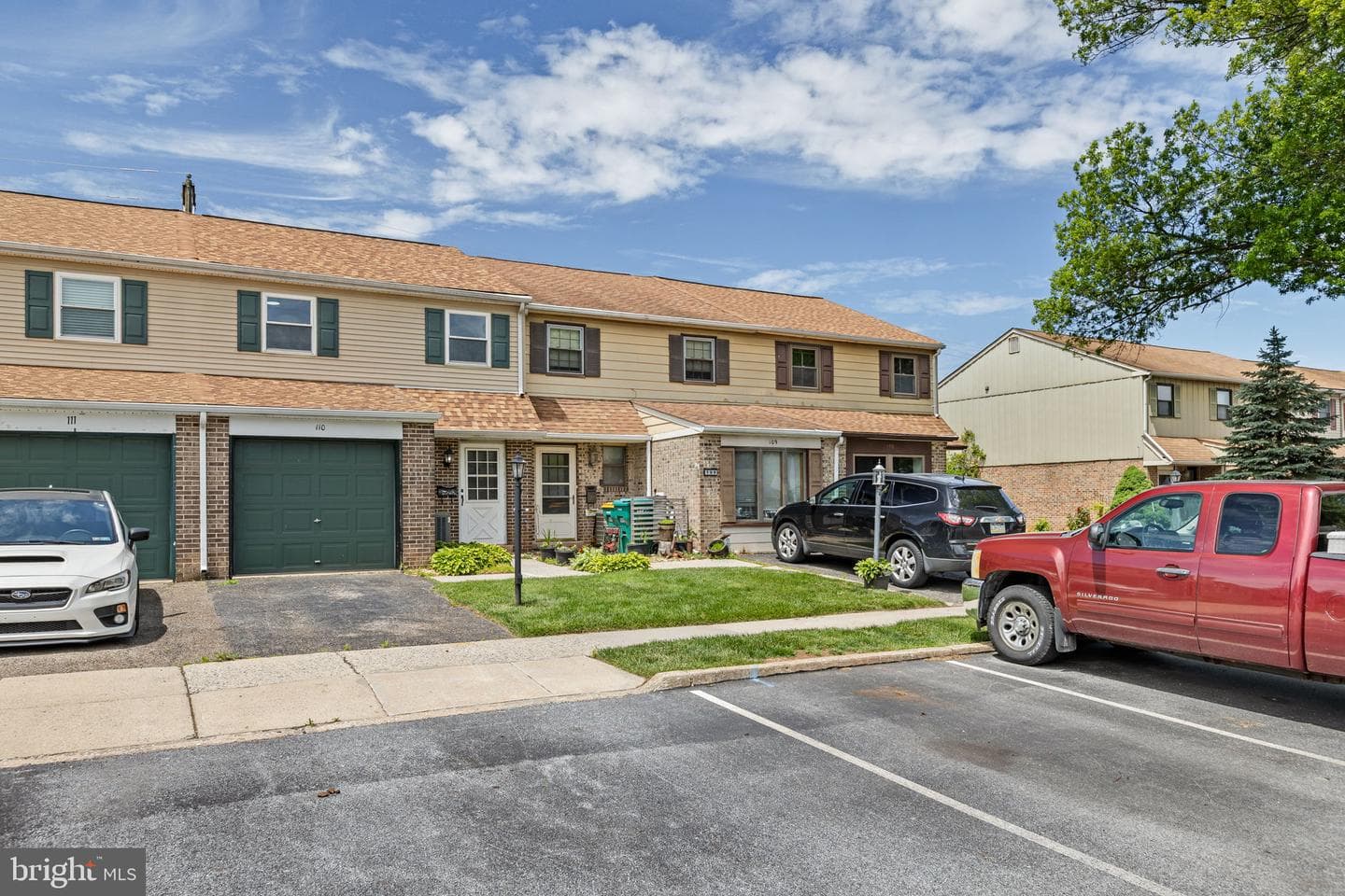 110 Orchard Court photo 4