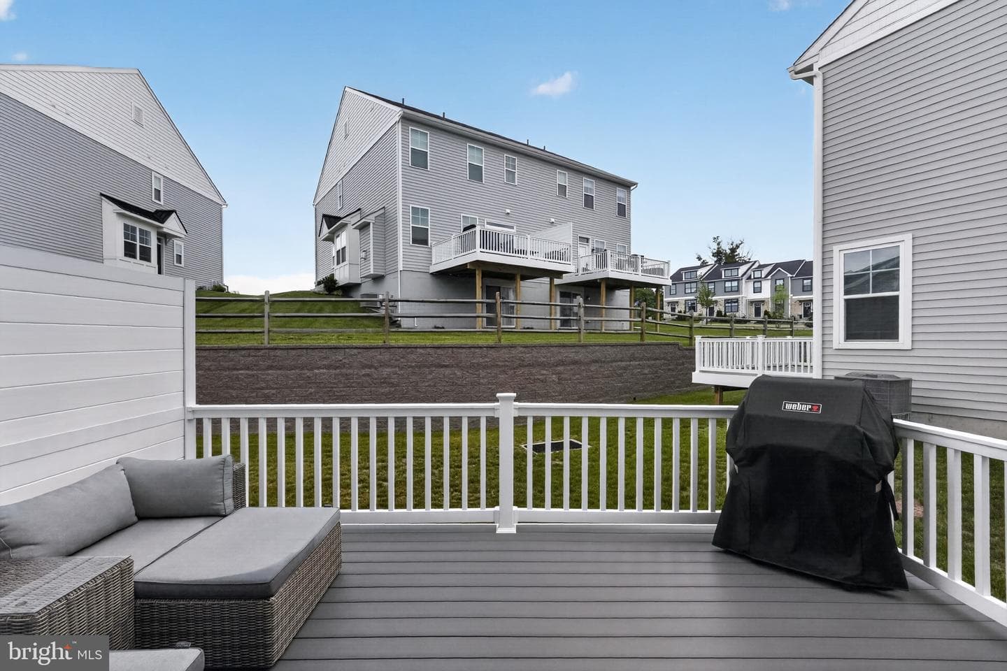160 Charles Lane photo 11