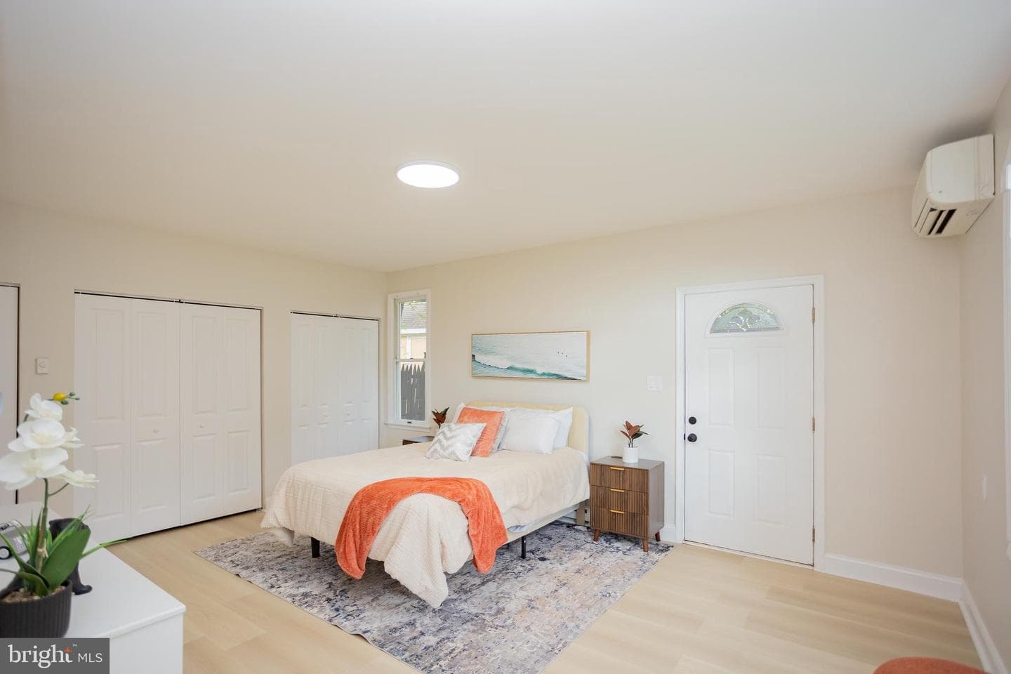 139 W Walnut Street photo 52