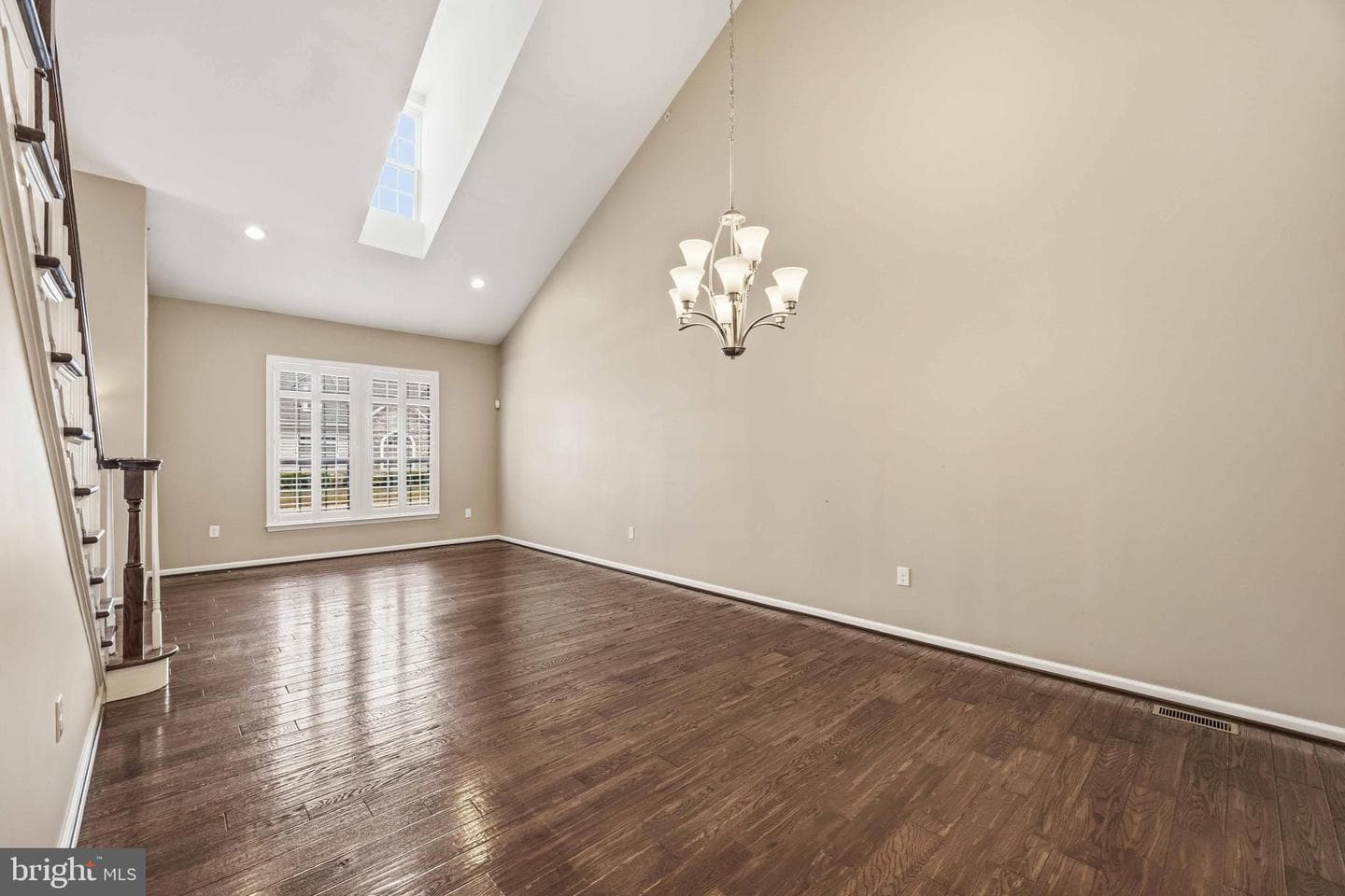 860 Reynards Run photo 14