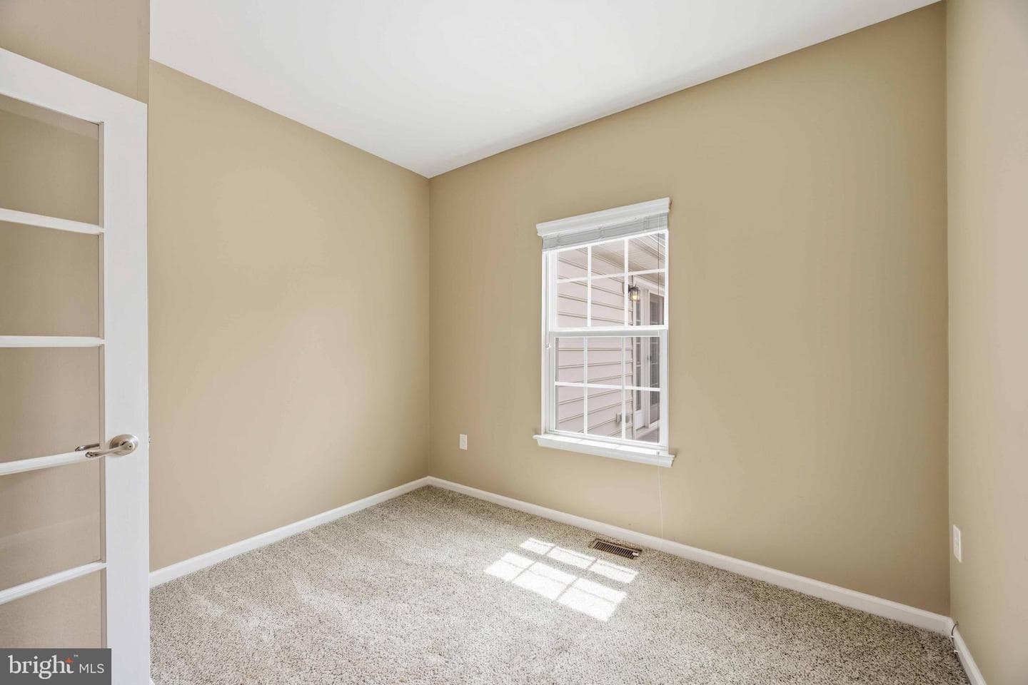860 Reynards Run photo 28