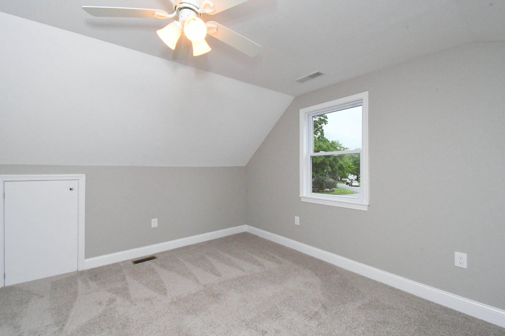 306 Independence Road photo 31