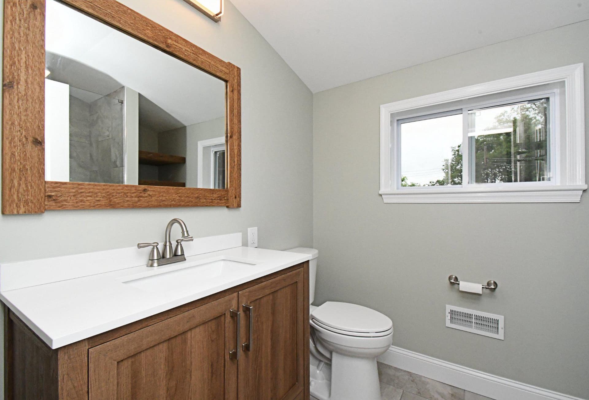 306 Independence Road photo 33