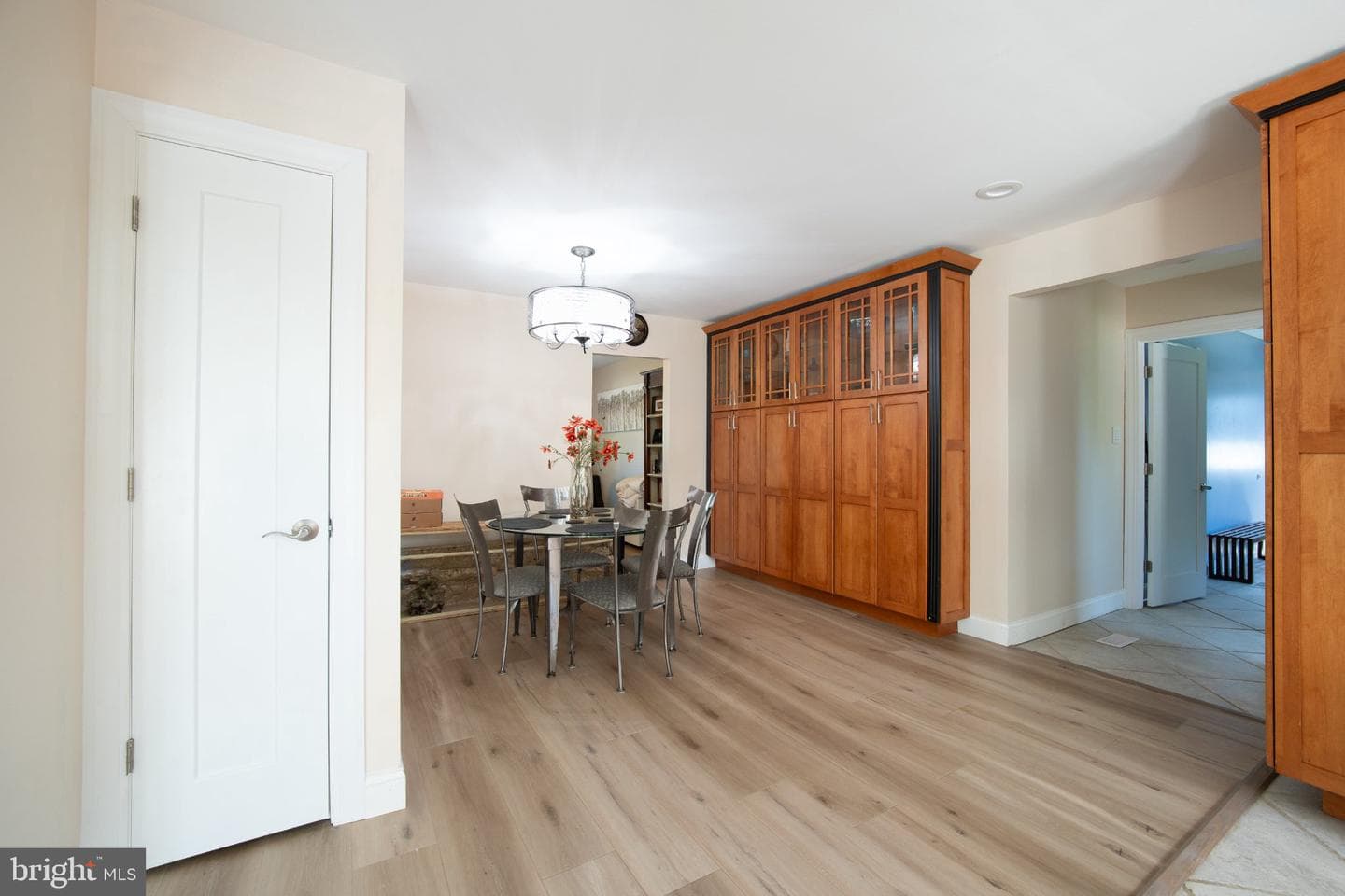 1728 Farmview Road photo 5