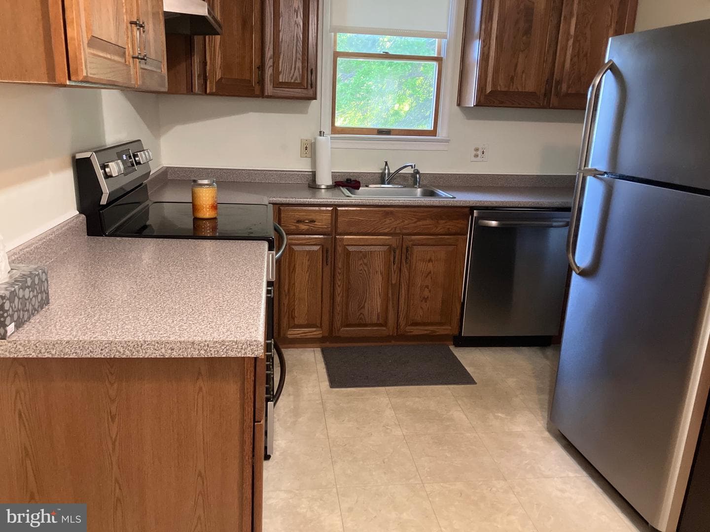 1010 Lake Lane photo 9