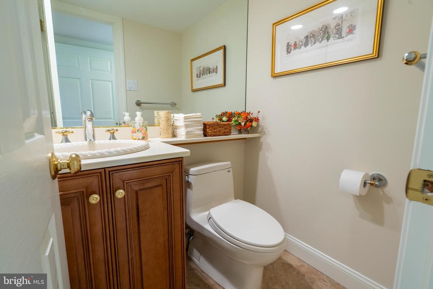 890 Village Circle photo 26