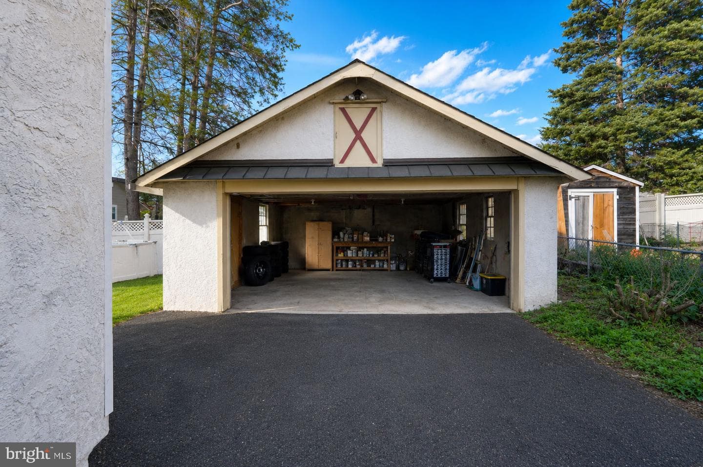 2471 Radcliffe Avenue photo 44
