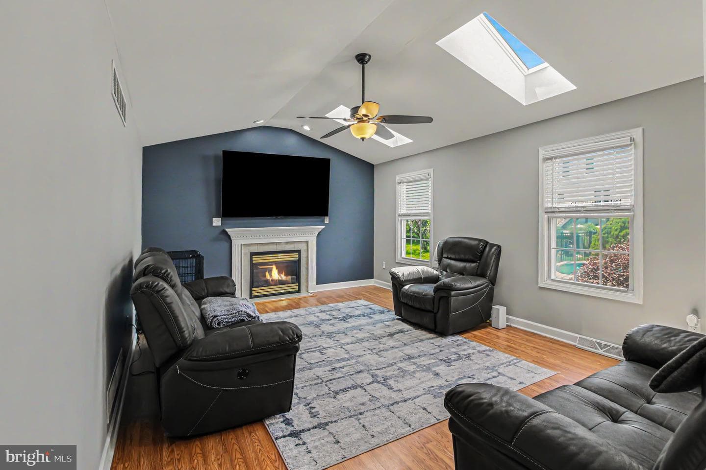 1787 Joanne Ct photo 6