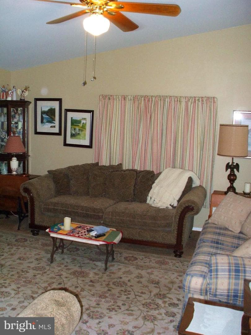 14 Woodbine Court W photo 13