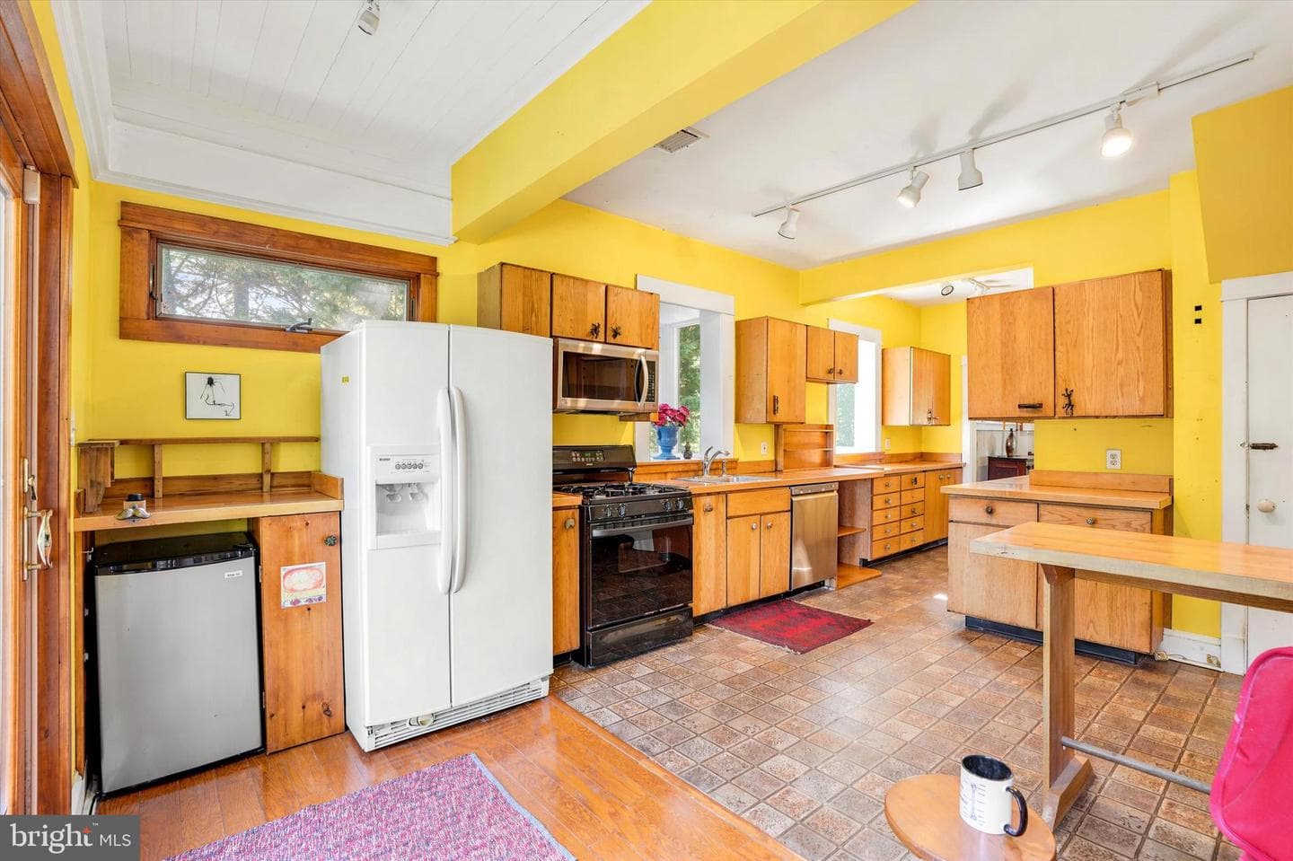 1054 Croton Road photo 12