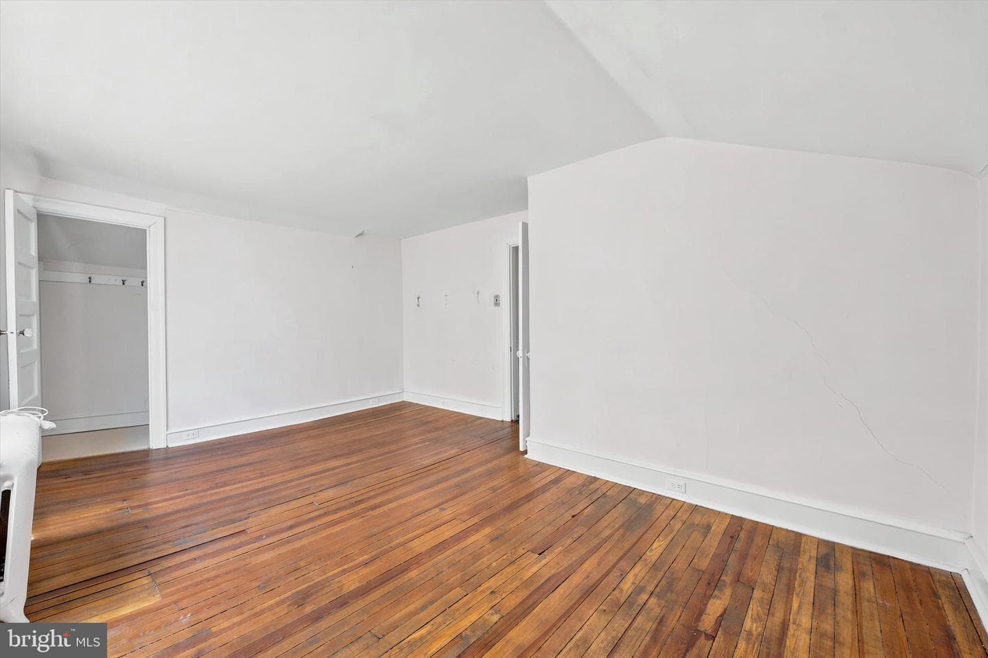 118 N Essex Avenue photo 15