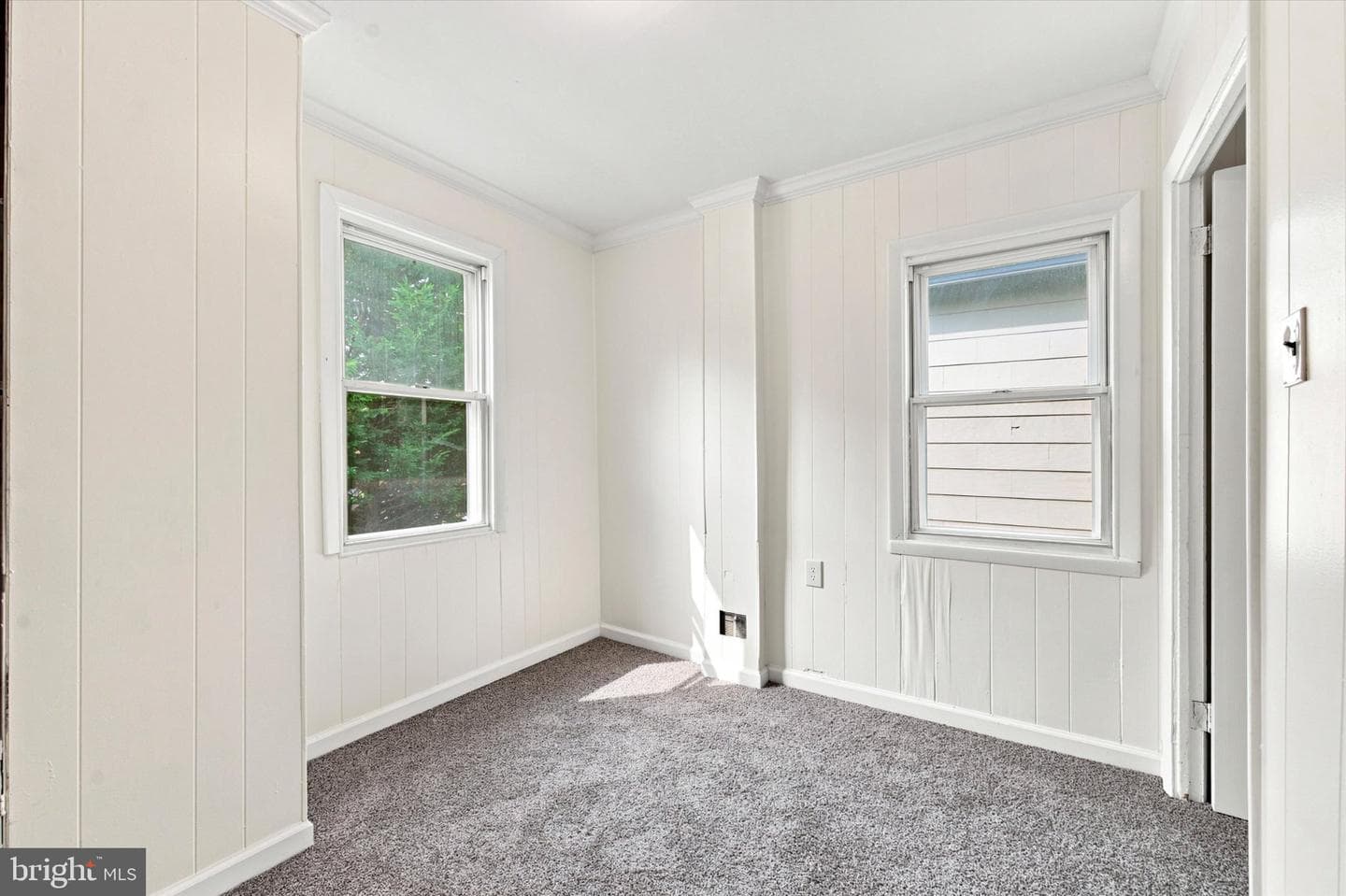 227 Greenfield Avenue photo 14