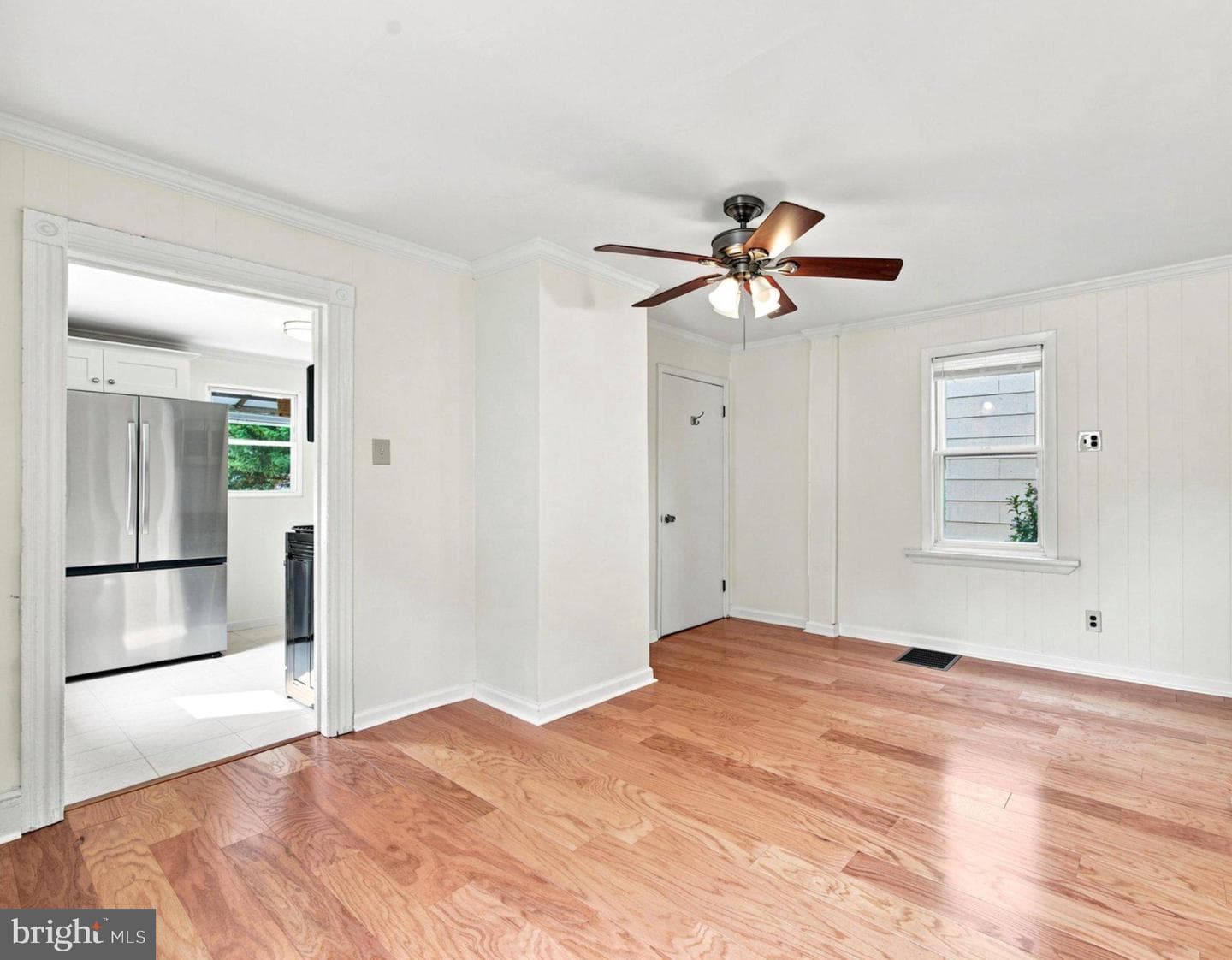 227 Greenfield Avenue photo 5