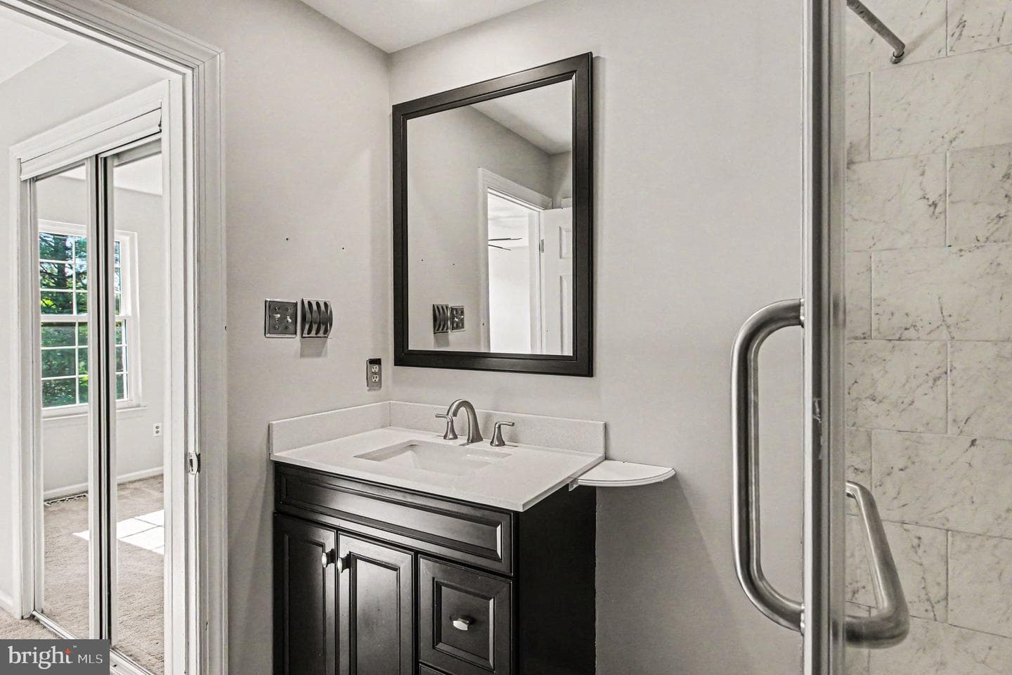 302 Somerset Court photo 22