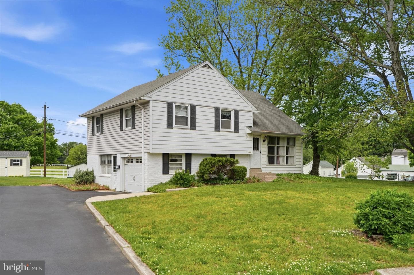 565 Dartmouth Drive