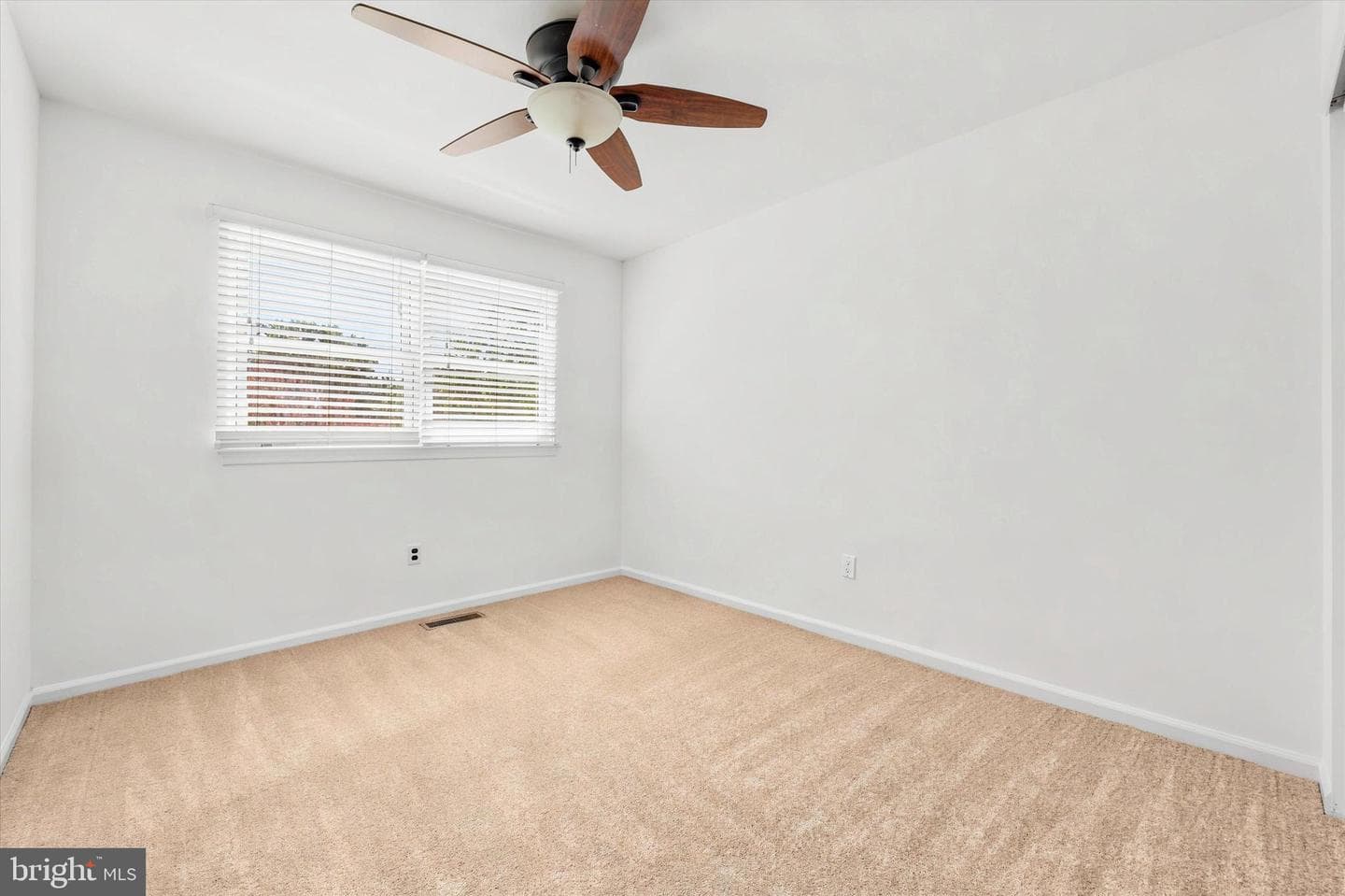 34 Greenwoods Drive photo 21
