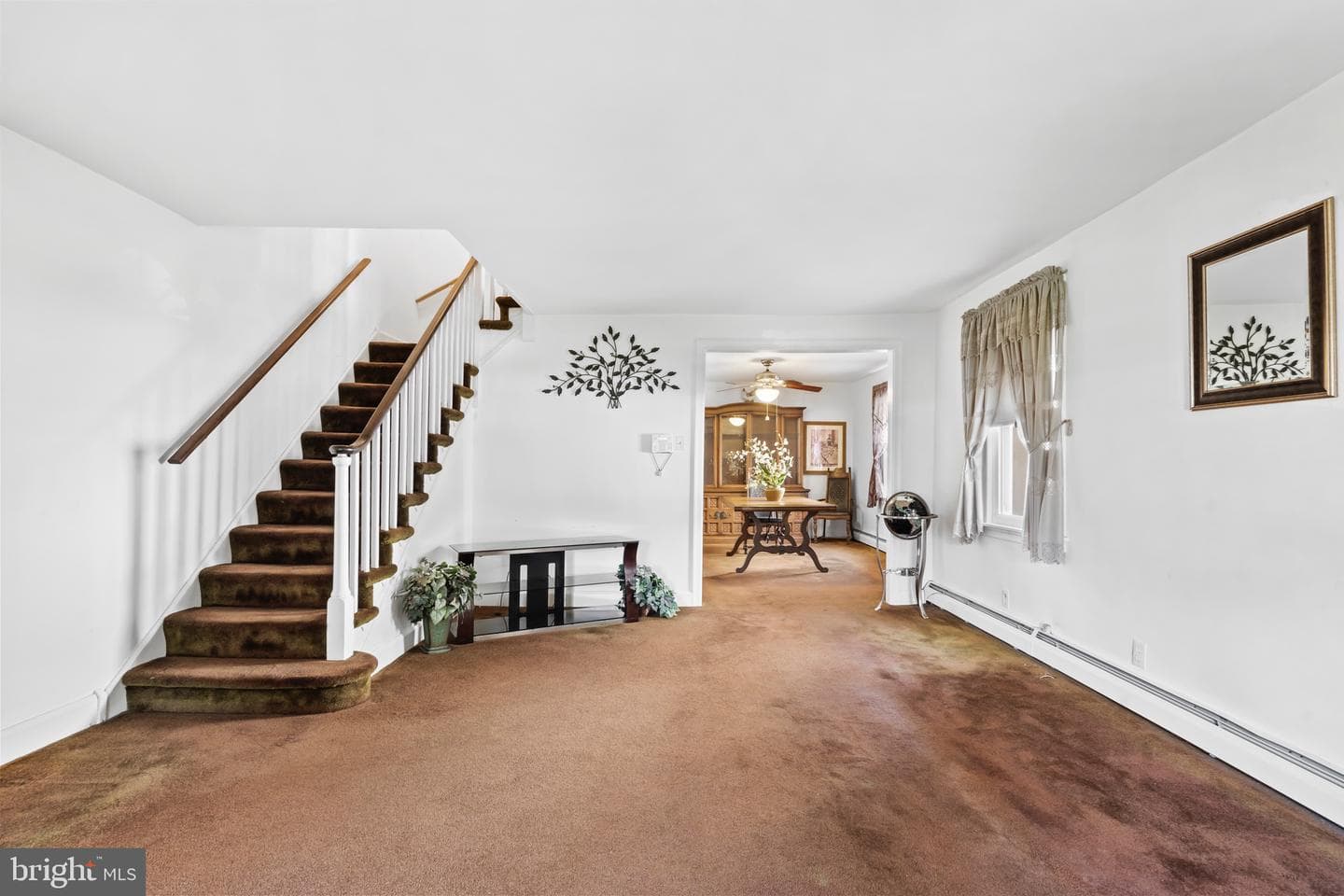 242 Henley Road photo 5