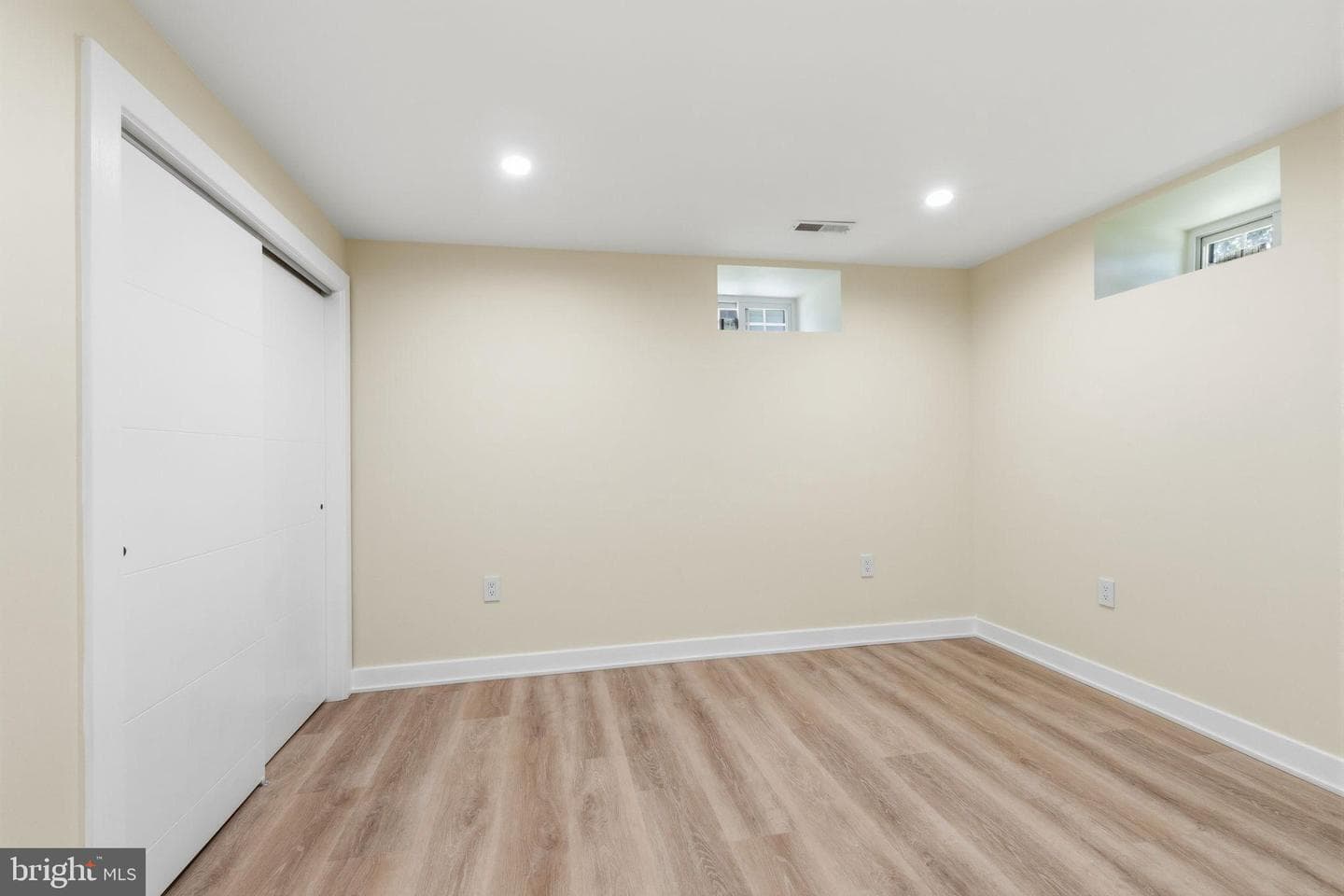 936 Wesley Avenue photo 33