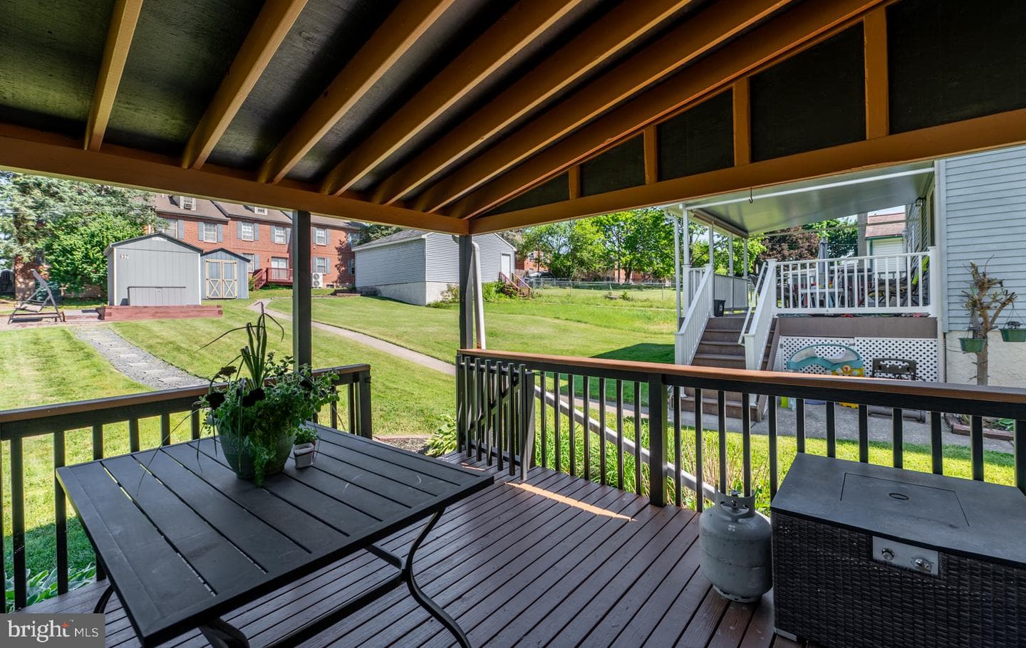 637 Willow Street photo 38