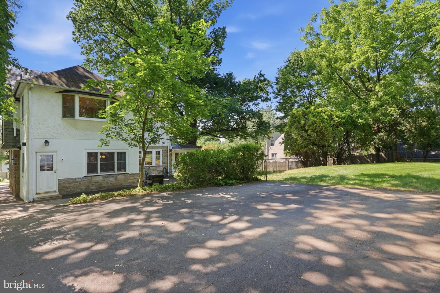 8210 Fairview Road photo 40