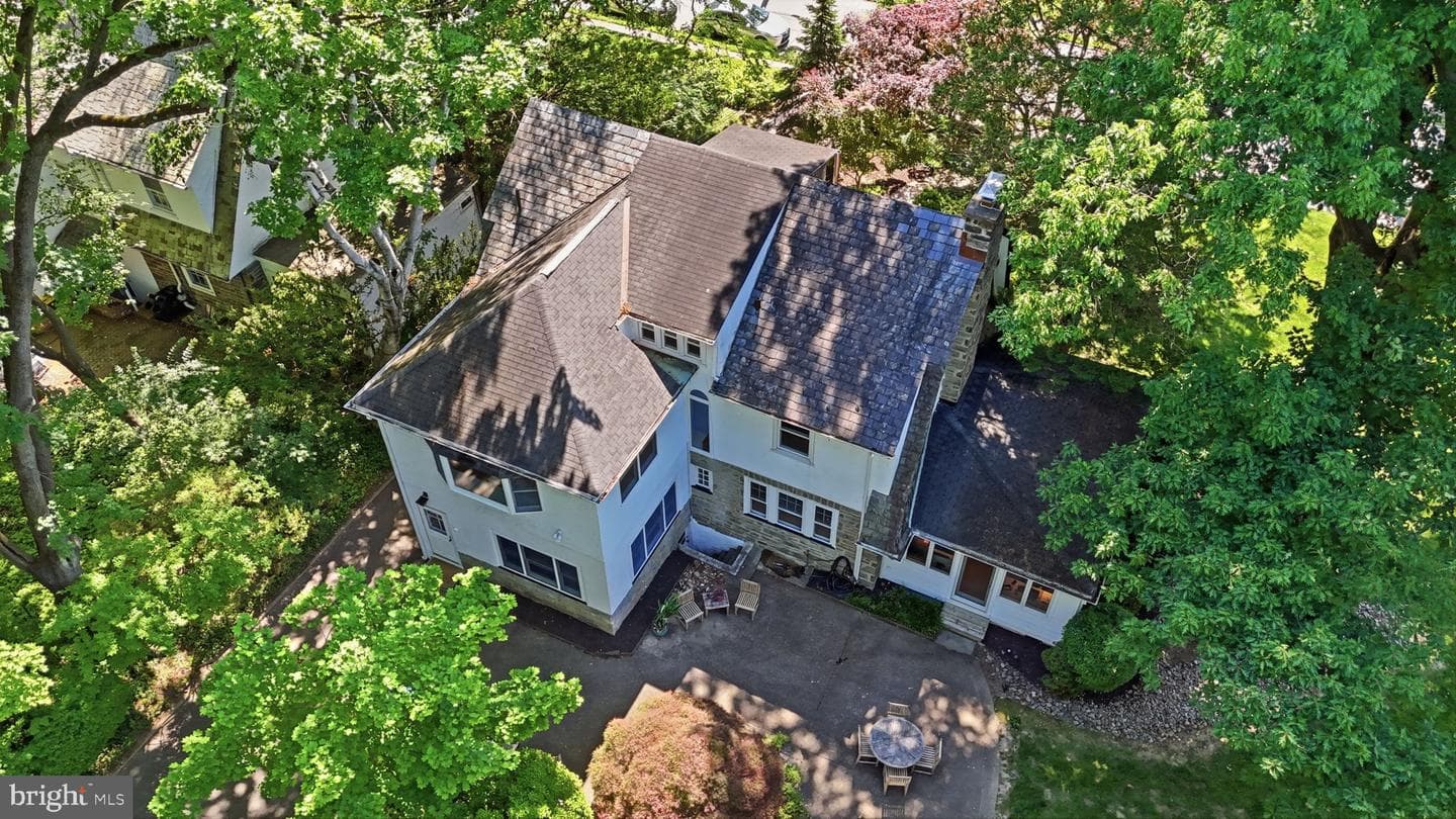 8210 Fairview Road photo 48