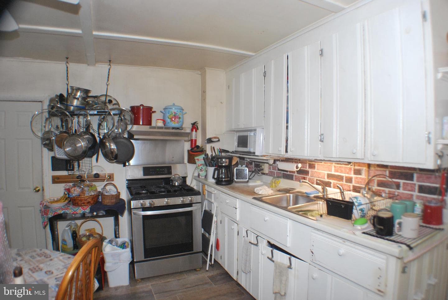 224 W 5th Street photo 5