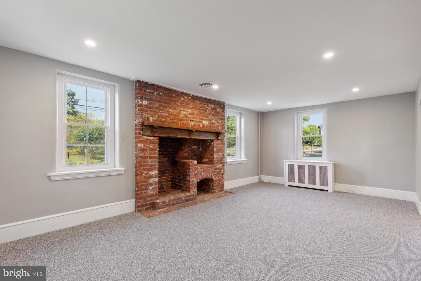 103 N Main Street photo 6