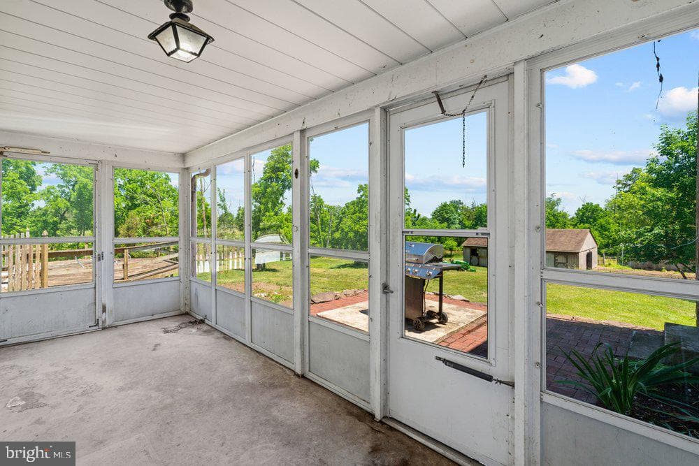 201 E Moyer Road photo 36
