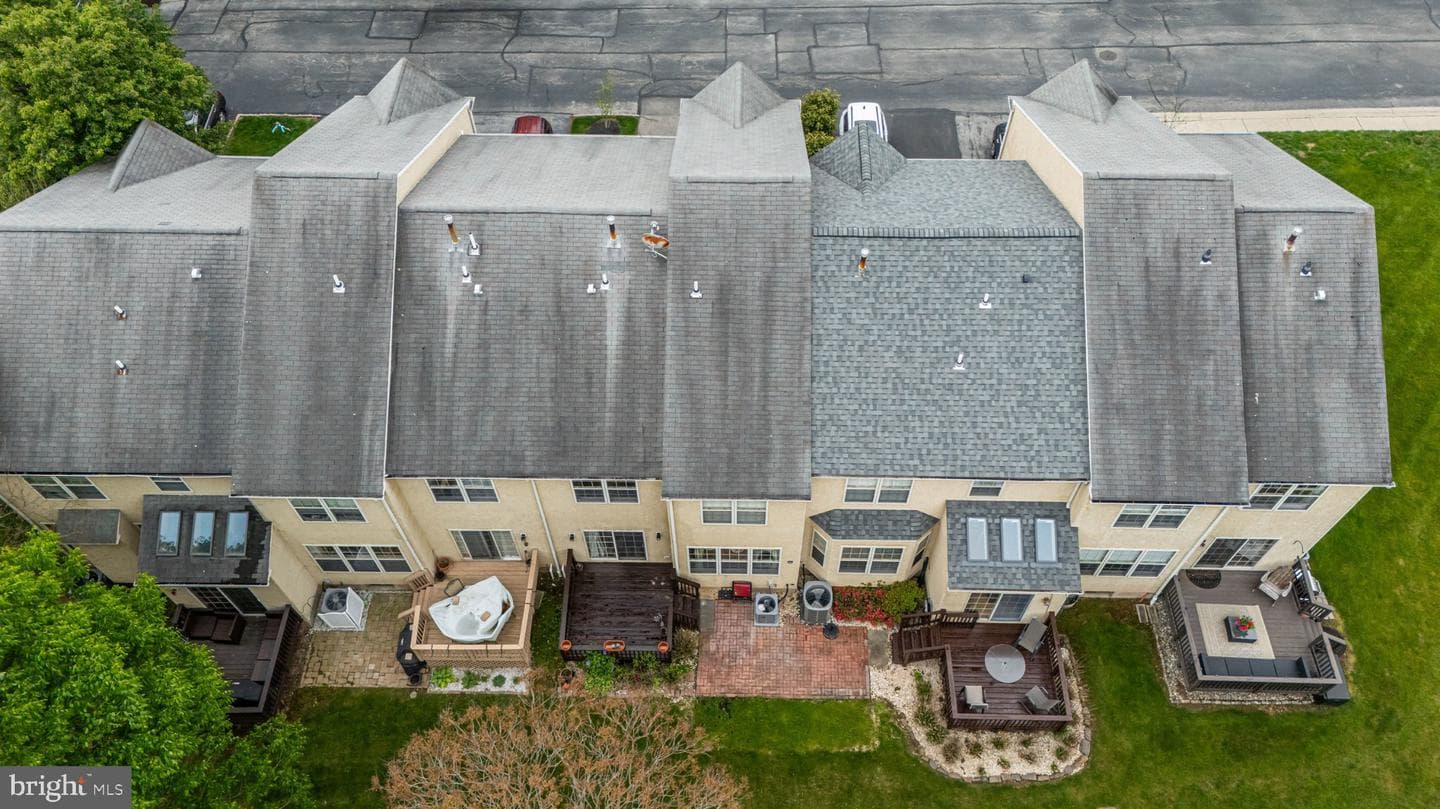 80 Chadwick Circle photo 63