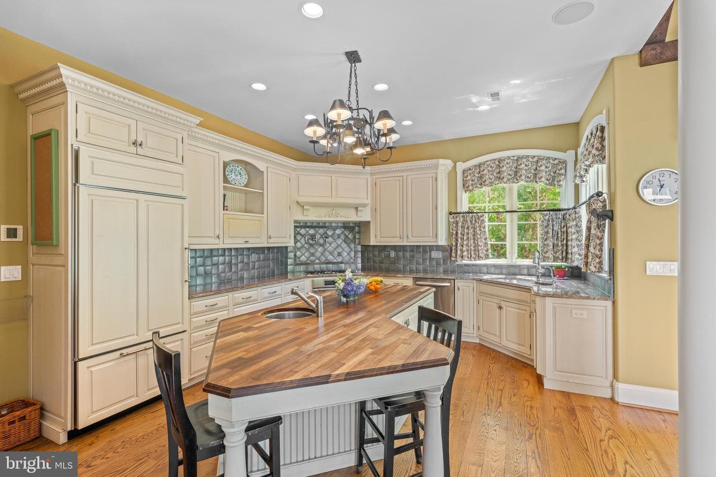 6 Wedgewood Drive photo 23