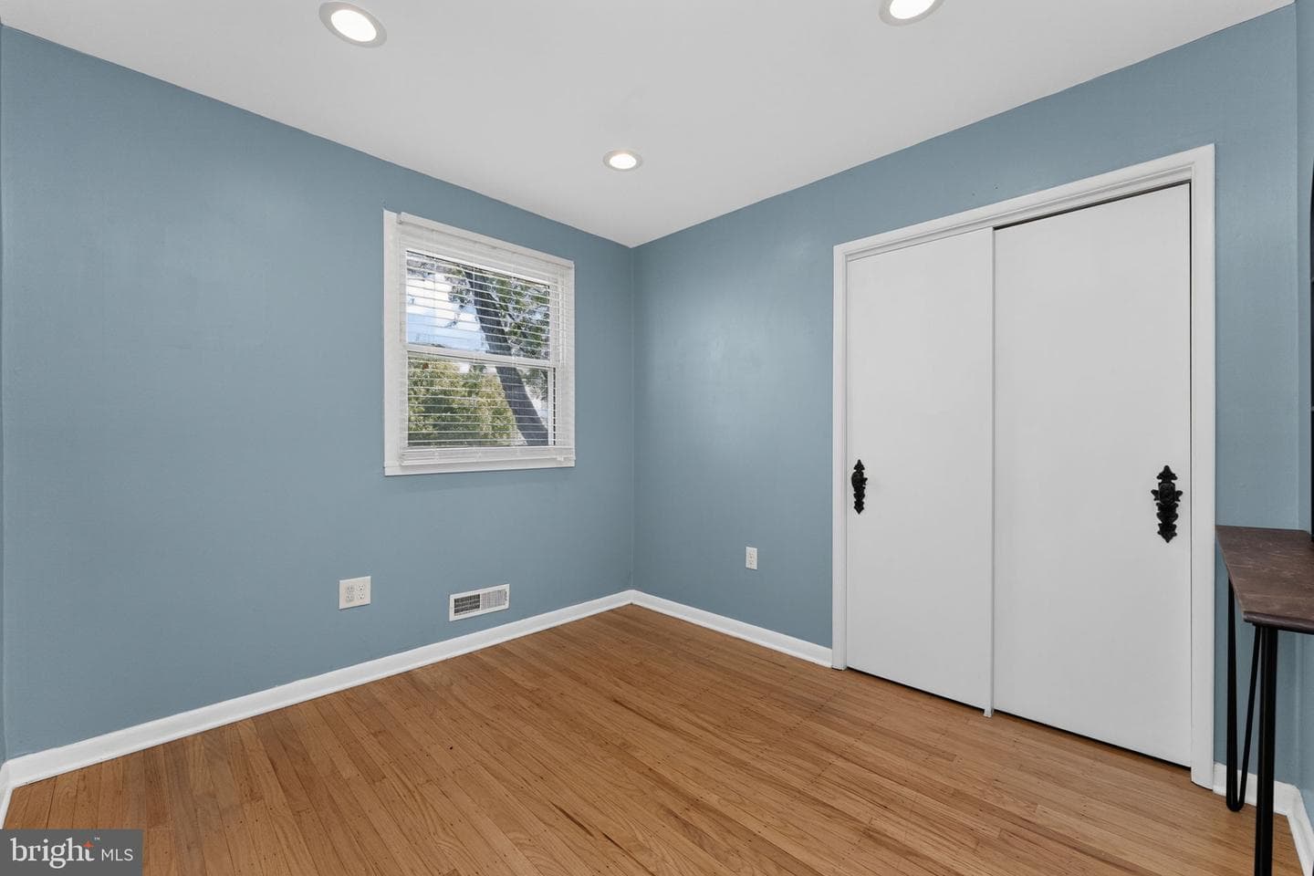 701 Abbey Lane photo 20