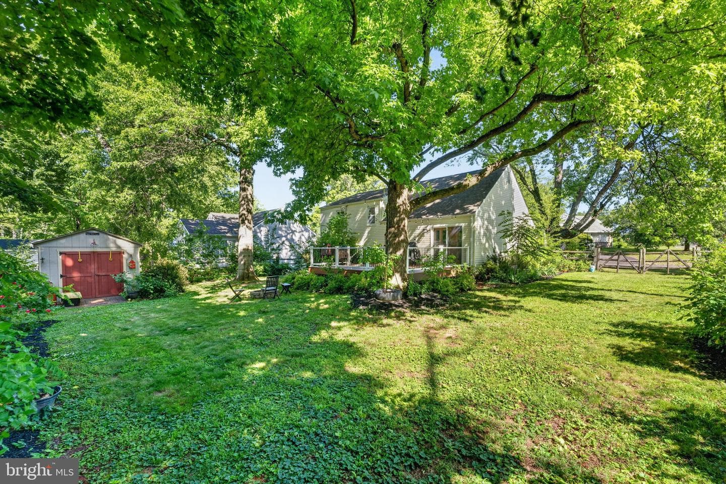 701 Abbey Lane photo 30